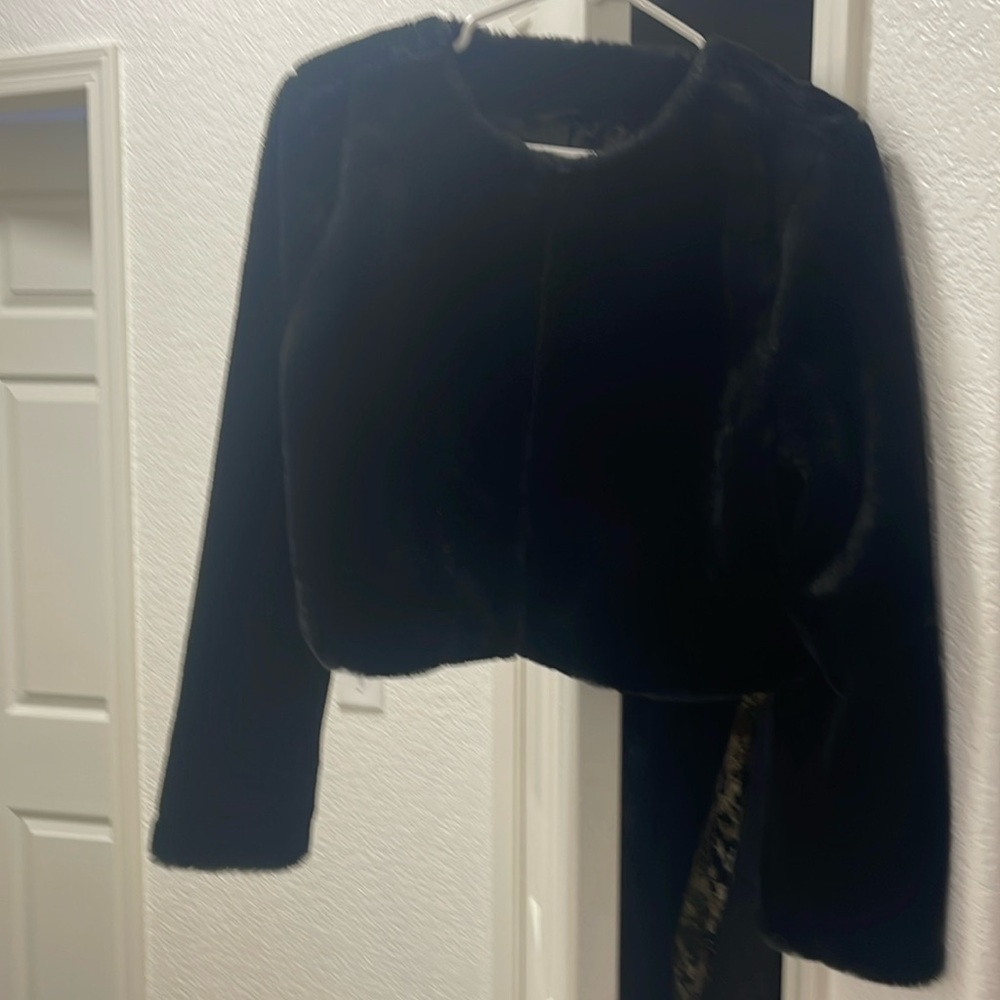 BCBG faux fur cropped jacket perfect with formal dress size M
